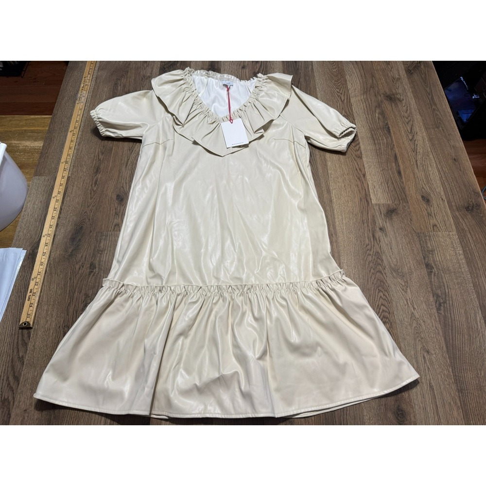 Voy Dress Women's Size Large White Puff 3/4 Sleeve Peplum Dress Style